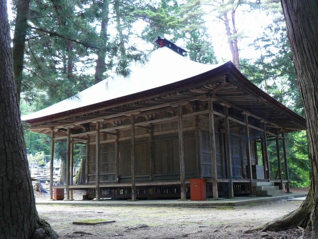 �������E�{��