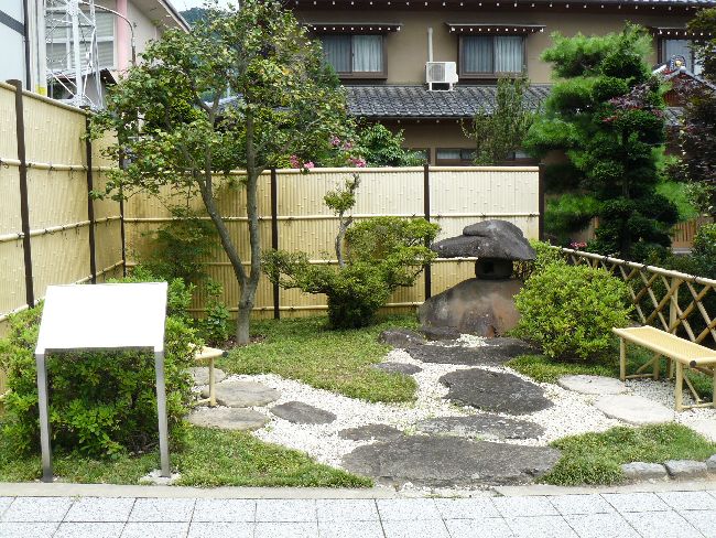 �K���h�E�{�w