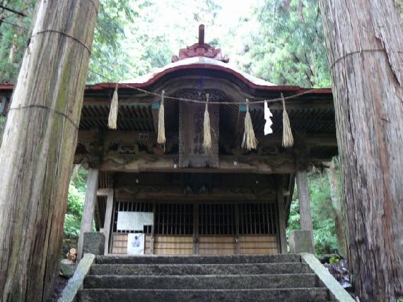 贄川宿（木曽路）・麻衣廼神社