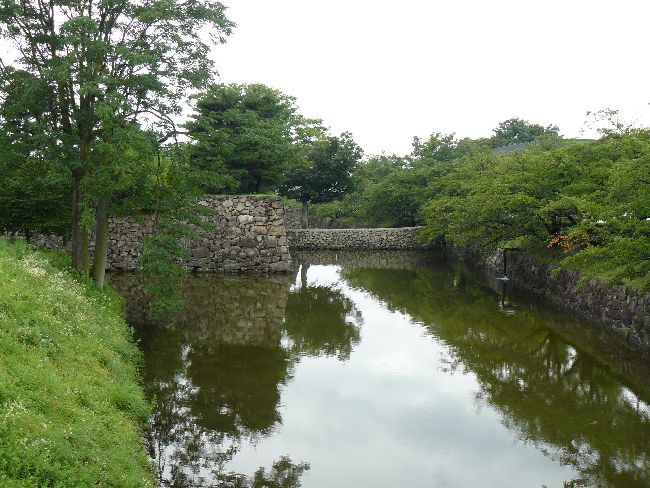 松本城・二の丸内堀・土橋