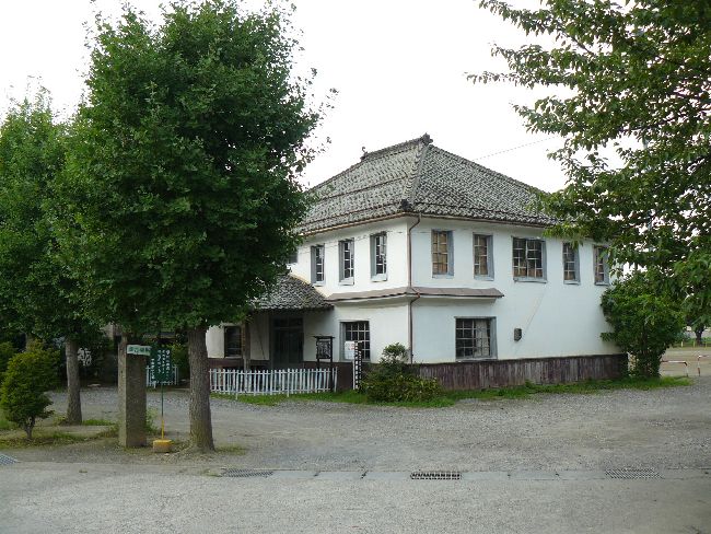 ����V�w�Z