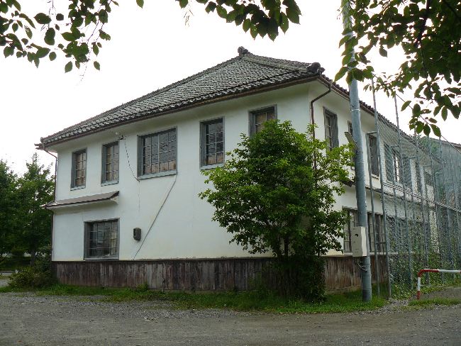 ����V�w�Z