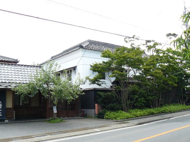 ���z�{��