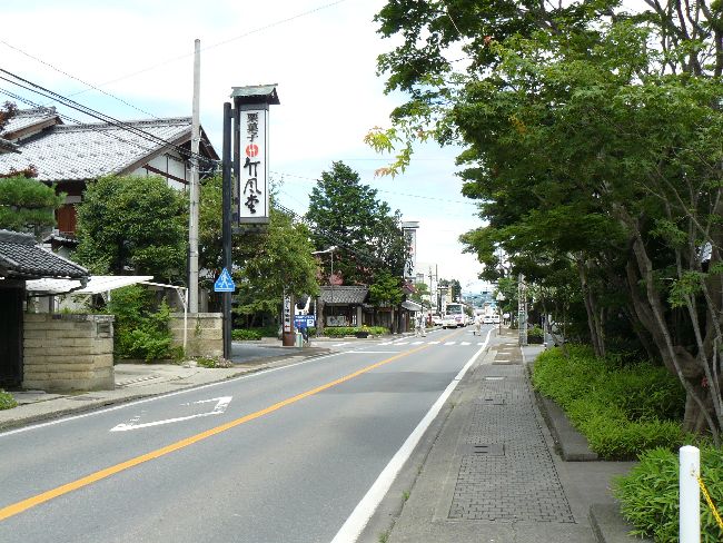 ���z�{��