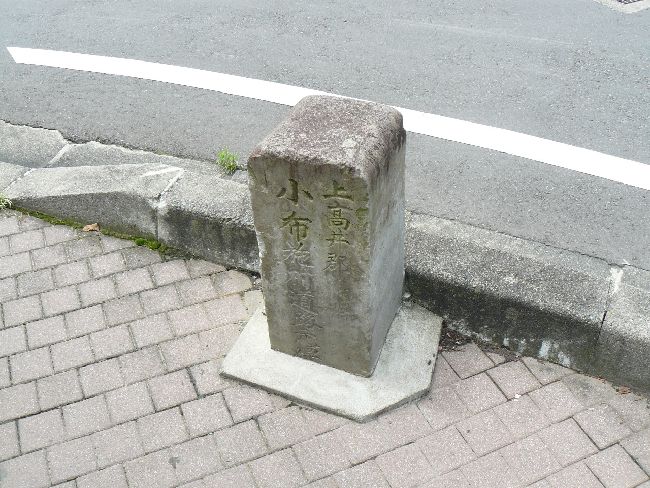 ���z�{��