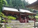 新海三社神社拝殿背後に鎮座している本殿