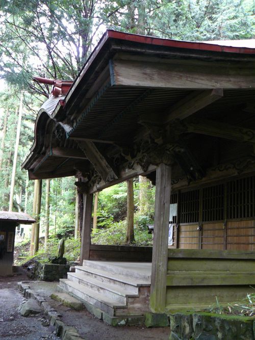 ���ߔU�_��