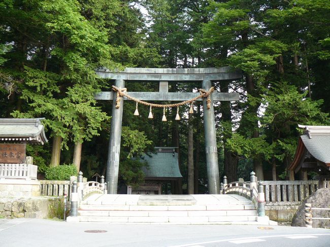 �z�K��Џ�Ж{�{�E����