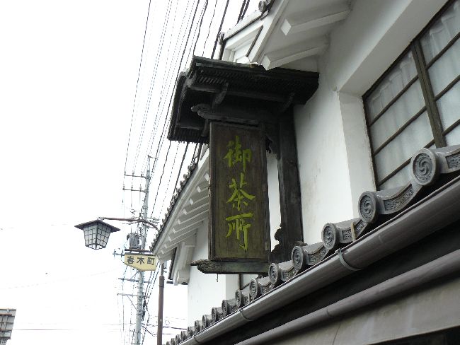 �F���T��