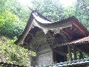 塩野神社本殿のアップ画像