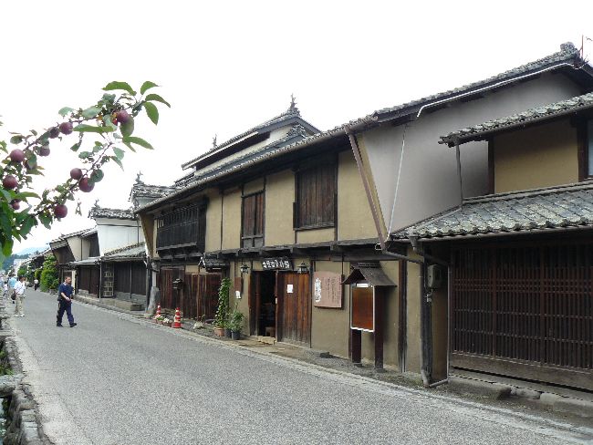 ���j����������