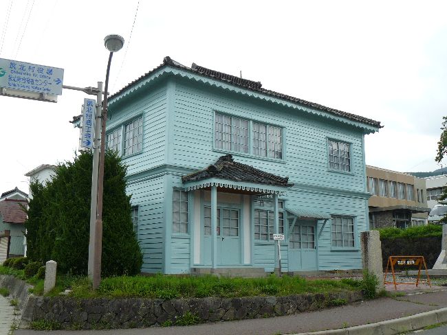 �}�k���F����k������